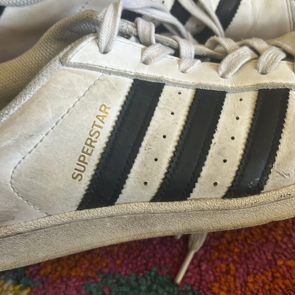 MENS SIZE 11 VINTAGE ADIDAS SUPERSTARS ORIGINALS SHOES